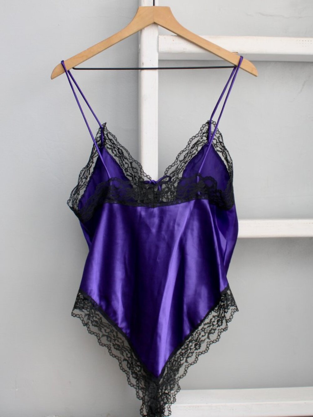 Featherbed VTG 90s Purple Satin Front Tie Black Lace Bodysuit Lingerie sz Large - Picture 2 of 5